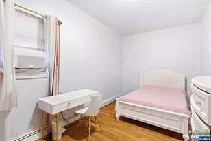 161 Seaview Ave, Jersey City, NJ 07305 - Photo 9