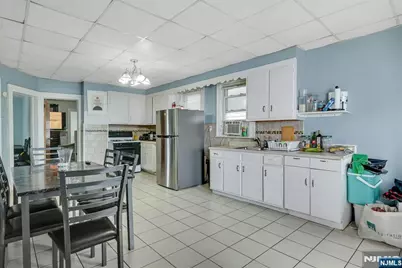 225 Palmer Street, Elizabeth, NJ 07202 - Photo 11