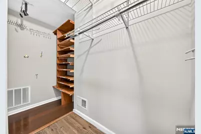 502 Livingston Court N502 #N502, Edgewater, NJ 07020 - Photo 21