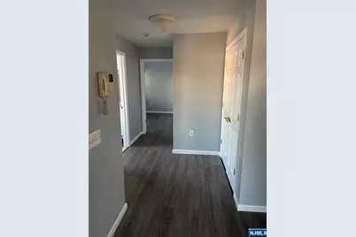 24 S William Street 302 #302, Bergenfield, NJ 07621 - Photo 3