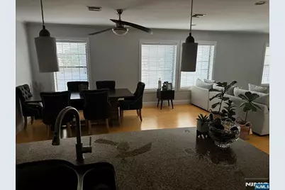 125 70th Street 4D #4D, Guttenberg, NJ 07093 - Photo 5