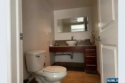 125 70th Street 4D #4D, Guttenberg, NJ 07093 - Photo 7