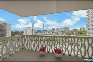 2000 Linwood 14 0, Fort Lee, NJ 07024 - Photo 15