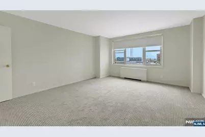 2000 Linwood 14 0 #14 0, Fort Lee, NJ 07024 - Photo 29