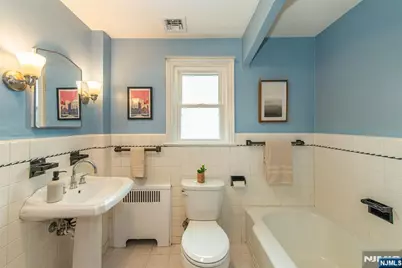 384 Essex Avenue, Bloomfield, NJ 07003 - Photo 21