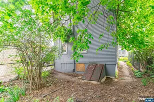11 Sunset Ave, Newark, NJ 07106 - Photo 13