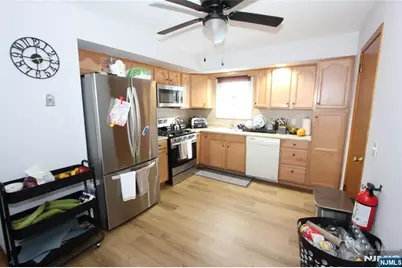 34 North Street 2 #2, Elmwood Park, NJ 07407 - Photo 5