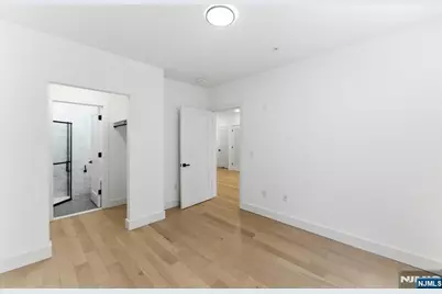 649 38th Street 203 #203, Union City, NJ 07087 - Photo 15
