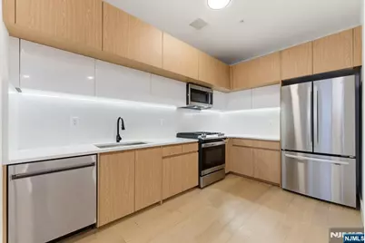 649 38th Street 203 #203, Union City, NJ 07087 - Photo 7
