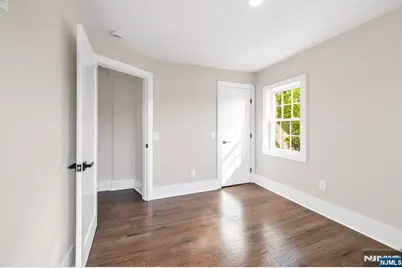 456 Collins Avenue, Hasbrouck Heights, NJ 07604 - Photo 27