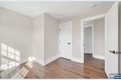 456 Collins Avenue, Hasbrouck Heights, NJ 07604 - Photo 25