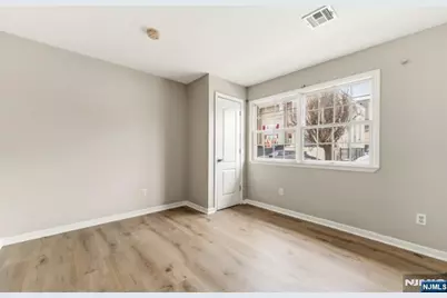 18 Kinney Street, Newark, NJ 07102 - Photo 9