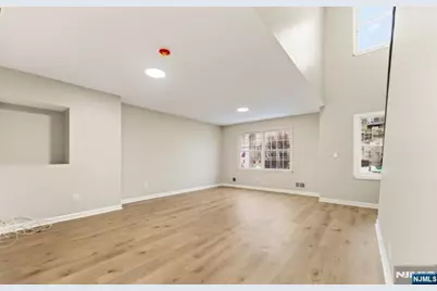 18 Kinney Street, Newark, NJ 07102 - Photo 5