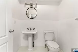 18 Kinney St, Newark, NJ 07102 - Photo 7
