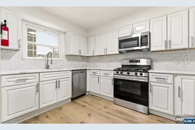 18 Kinney Street, Newark, NJ 07102 - Photo 3
