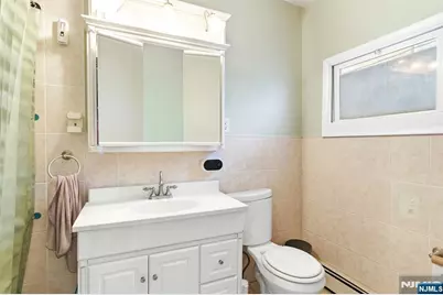 307 Old Bergen Road, Jersey City, NJ 07305 - Photo 9