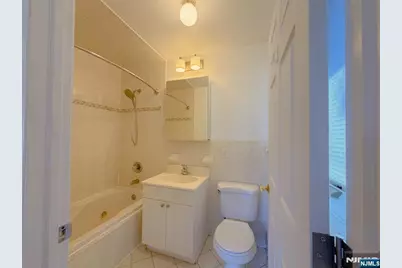 560 Studio Road 2nd Floor #2nd floor, Ridgefield, NJ 07657 - Photo 15