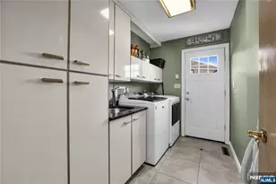 70 Forest Hills, Cedar Grove, NJ 07009 - Photo 9