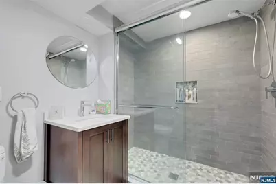 514 Rutland Avenue, Teaneck Township, NJ 07666 - Photo 29