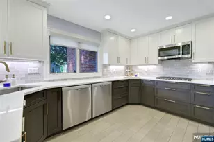 514 Rutland Ave, Teaneck Township, NJ 07666 - Photo 11