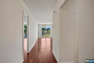 1077 River Road 1013, Edgewater, NJ 07020 - Photo 7