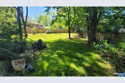 283 Cambridge Road, Hillsdale, NJ 07642 - Photo 3