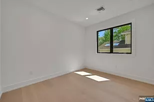 229 Hickory Ave, Tenafly, NJ 07670 - Photo 23
