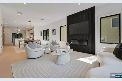 229 Hickory Avenue, Tenafly, NJ 07670 - Photo 3