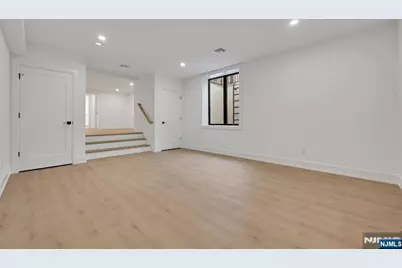 229 Hickory Avenue, Tenafly, NJ 07670 - Photo 29