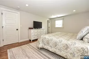 523 Ewing Ave, Franklin Lakes, NJ 07417 - Photo 17