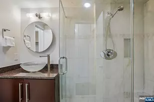 1077 River Road 1013, Edgewater, NJ 07020 - Photo 17