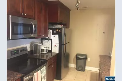 38 Garden Place 141 #141, Edgewater, NJ 07020 - Photo 1