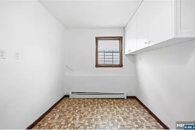 55 17th Avenue, Elmwood Park, NJ 07407 - Photo 37