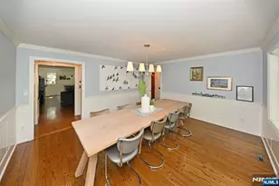 421 Hawthorne Pl, Ridgewood, NJ 07450 - Photo 5