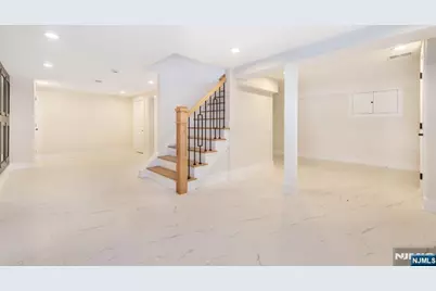 28 Tamboer Avenue, Clifton, NJ 07013 - Photo 19