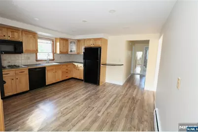 47 Van Dyke Street 2 #2, Wallington, NJ 07057 - Photo 5