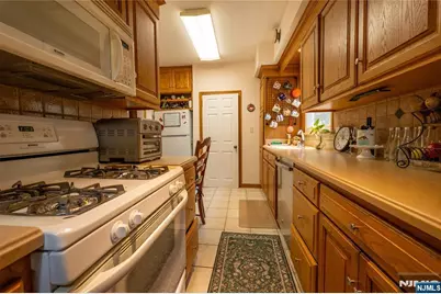 111 3rd Avenue, Westwood, NJ 07675 - Photo 17