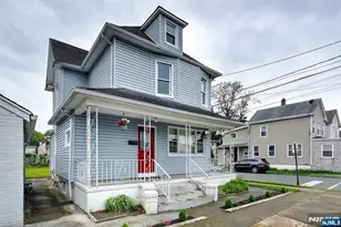 40 Grove St, Elmwood Park, NJ 07407 - Photo 3