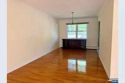 2 Eisenhower Road, Closter, NJ 07624 - Photo 9