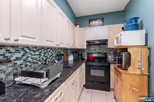 140A Clendenny Ave, Jersey City, NJ 07304 - Photo 15