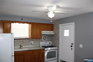 208 Bergen Blvd 3, Fairview, NJ 07022 - Photo 7