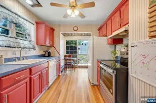 52 Terrace Ave, Rochelle Park Township, NJ 07662 - Photo 11