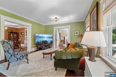 308 Woodside Avenue, Ridgewood, NJ 07450 - Photo 5