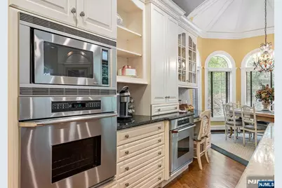 68 Brams Hill Drive, Mahwah, NJ 07430 - Photo 13