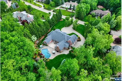 68 Brams Hill Drive, Mahwah, NJ 07430 - Photo 43