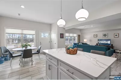 165 Lakeside Road 8 #8, West Milford, NJ 07421 - Photo 5