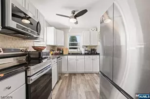 8 Navajo Ave, Parsippany, NJ 07034 - Photo 3
