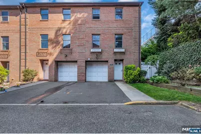 3661 Meadow Lane, North Bergen, NJ 07047 - Photo 43