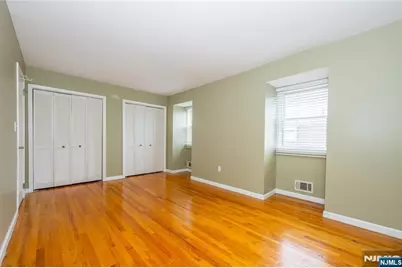 575 Grove Street G6 #G6, Clifton, NJ 07013 - Photo 13