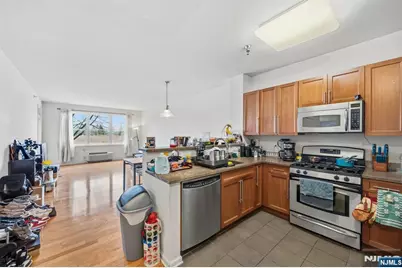 15 Enterprise Court 105 #105, Jersey City, NJ 07305 - Photo 3